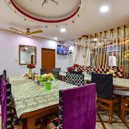 Airport Sky Inn Homestay Jaipur Luaran gambar