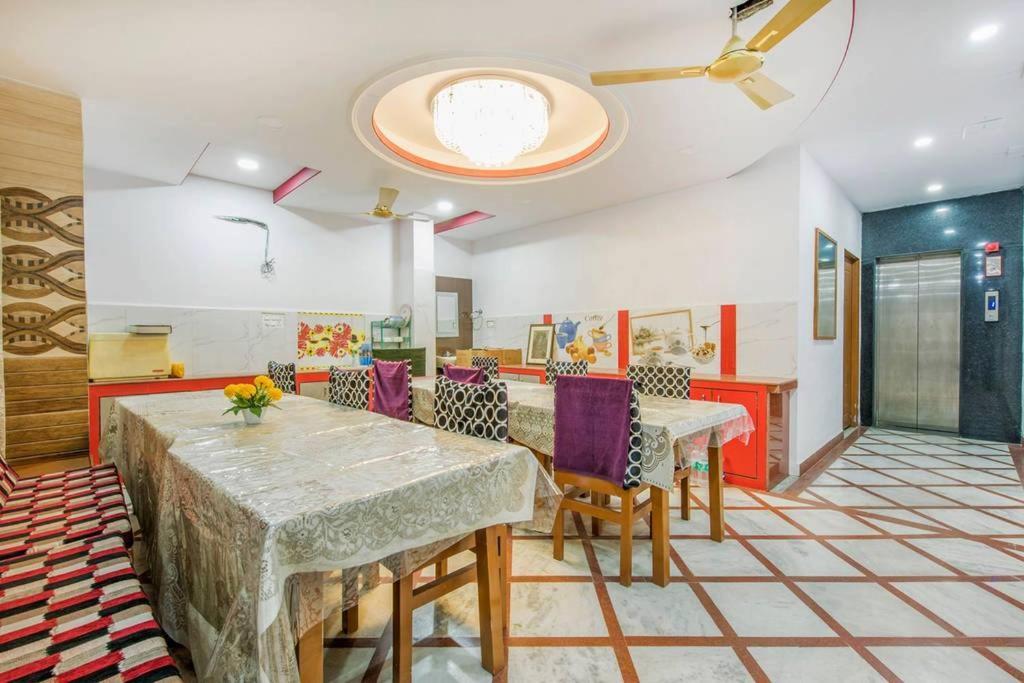 Airport Sky Inn Homestay Jaipur Luaran gambar