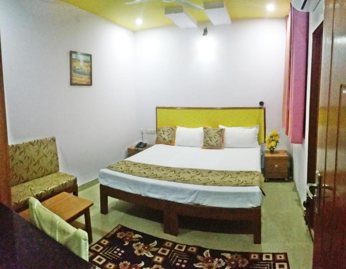 Airport Sky Inn Homestay Jaipur Luaran gambar